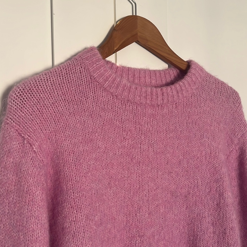 Zara pink cropped sweater size M
